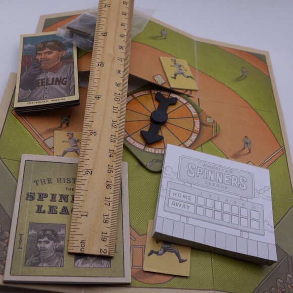 Desktop Baseball ISBN 978-0-7624-5213-2 - Picture 10 of 15